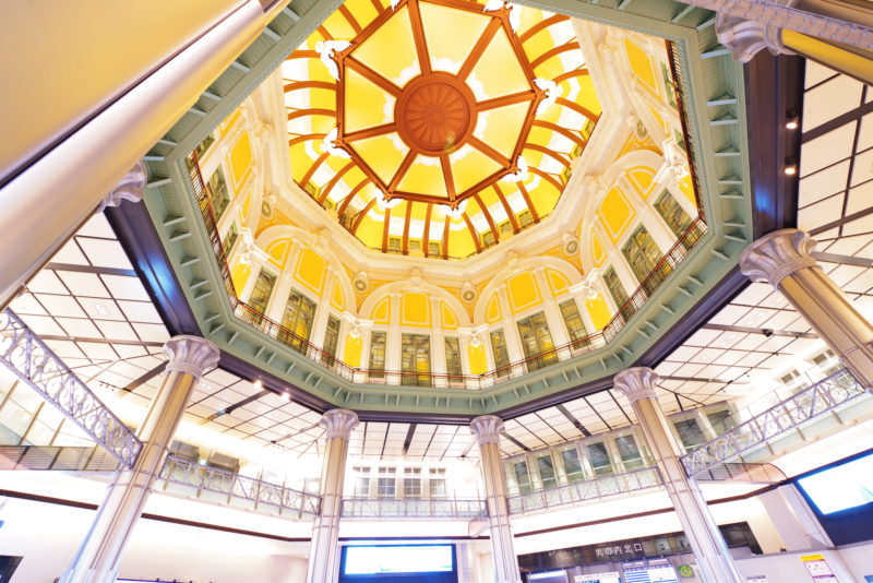 東京駅丸の内口のステンドグラス（Stained Glass at Marunouchi Exit of Tokyo Station）