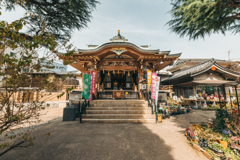 he real-life drama location! “Imado Shrine” known as a spiritual spot for matchmaking and the birthplace of ‘Maneki neko’