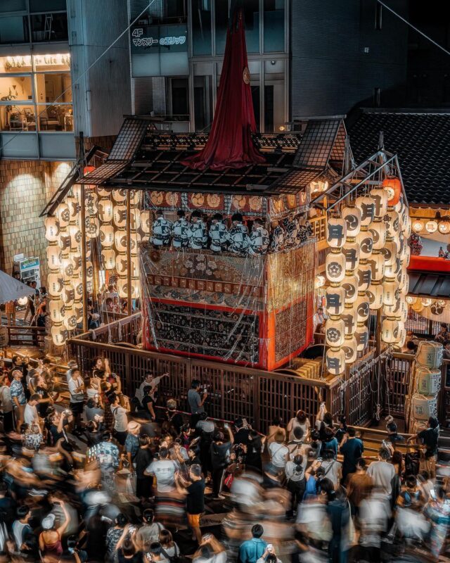 京都の夏を彩る「祇園祭」。祭りの見どころと楽しみ方をご紹介
