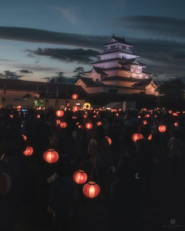 提灯行列（The Lantern Parade kicks off）