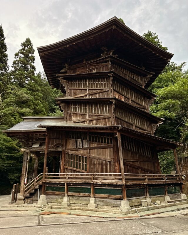 さざえ堂(Sazae Temple)