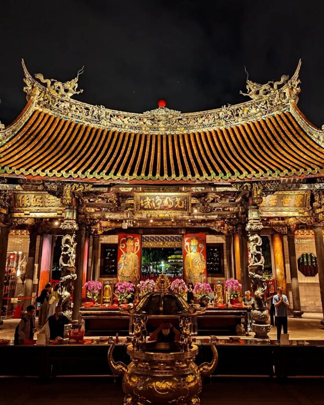 龍山寺(Longshan Temple)